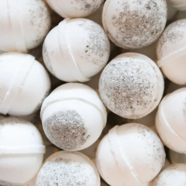 Seaweed & Sea Salt Bath Bomb