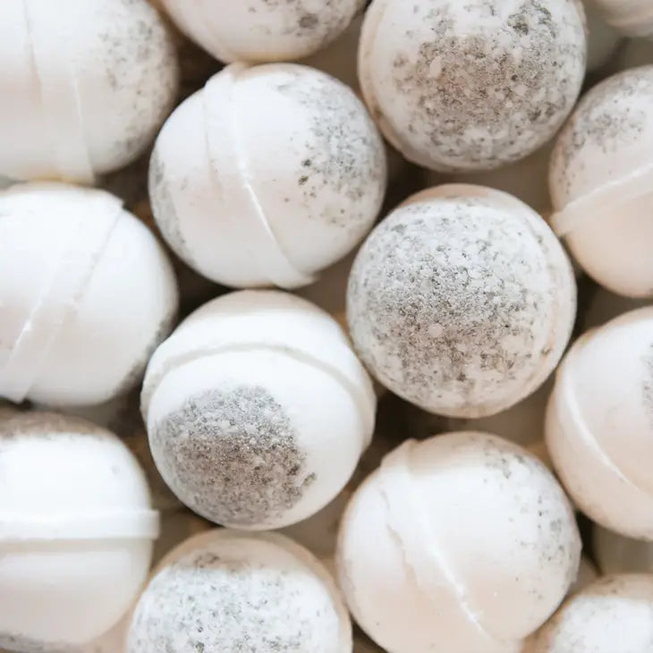 Seaweed & Sea Salt Bath Bomb